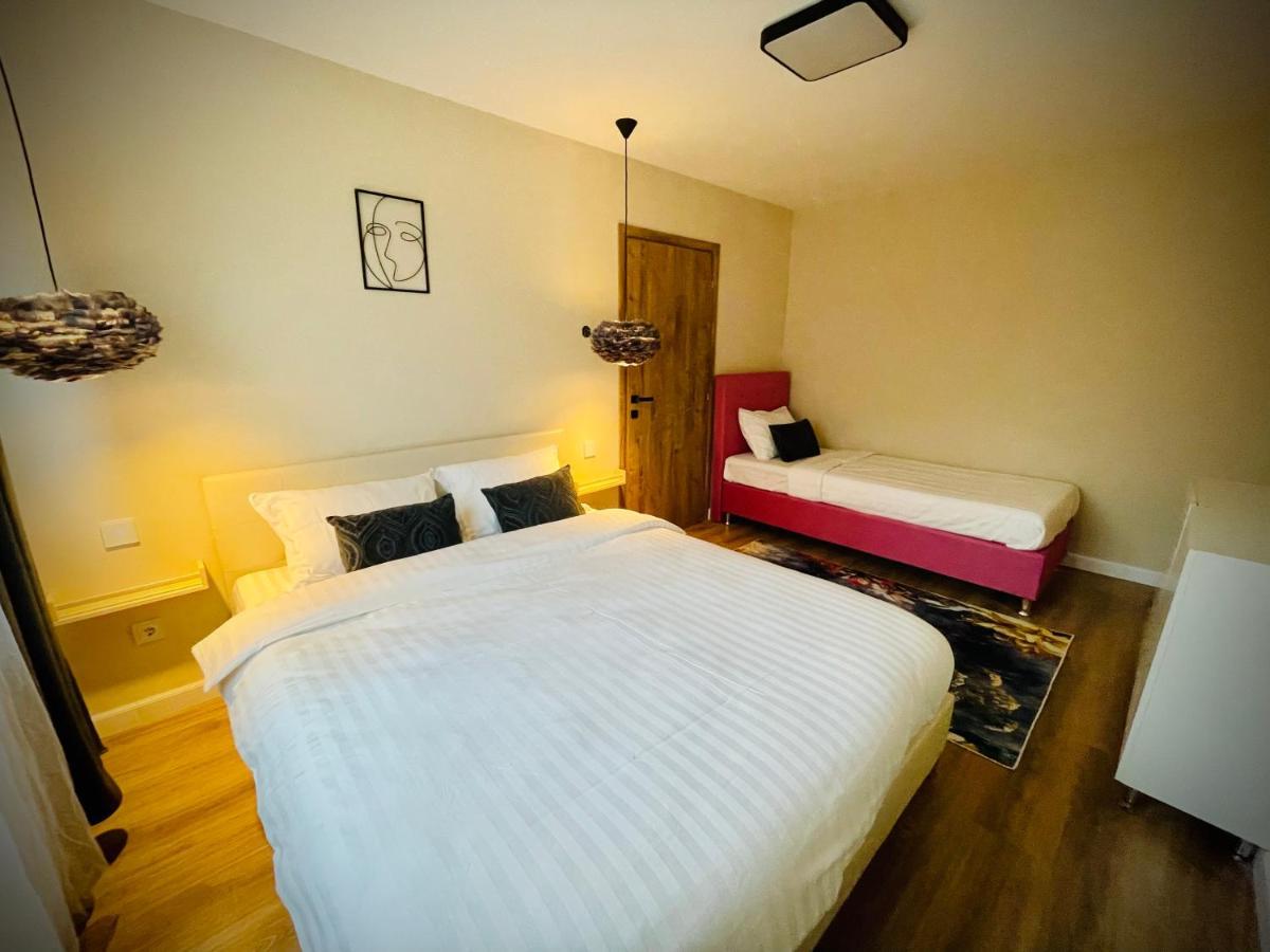 Best Place To Stay-Self Check In-24H Resita Bagian luar foto